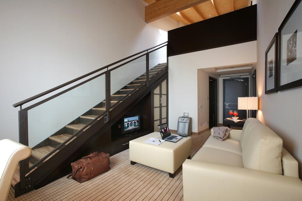 Hotel & Residence Villa Bartolomea ภายนอก รูปภาพ